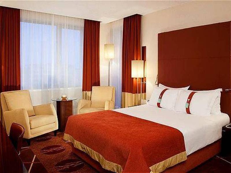 Crowne Plaza Sofia, An Ihg Hotel Dış mekan fotoğraf